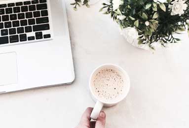 官方赛事平台-中超榜首易主 保级战陷入混乱