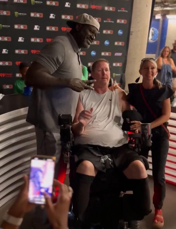 赛事直播-车祸重伤致残 篮球名将布拉德利不幸失去双腿