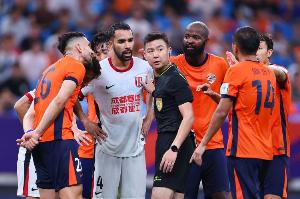 津媒：蓉城战国安都输不起，德尔加多暴力行为说明队内并不平静